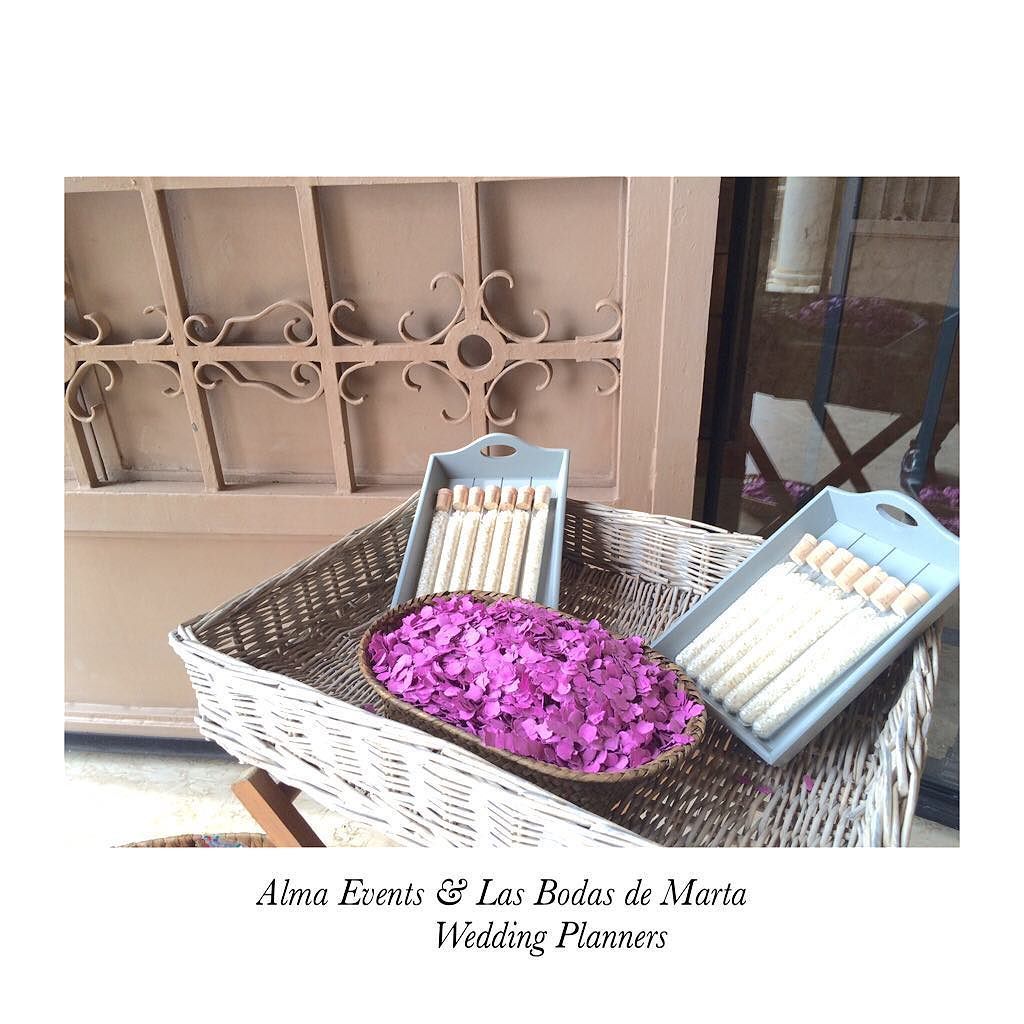 Pongámosle #confetti al #lunes , de esa manera puede que lo veamos todo un poquito #decolo… ift.tt/29dFXrw