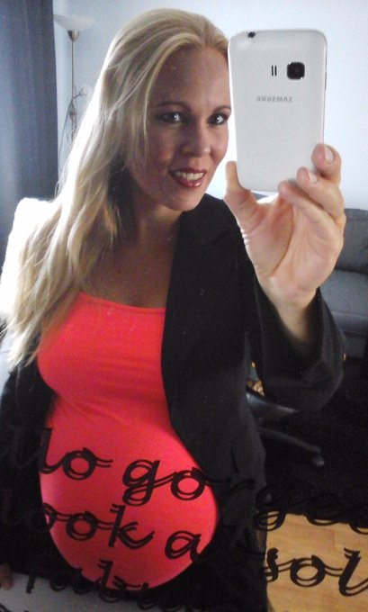 inmiddels de #40weken voorbij #zwanger kwestie van wachten iedere dag!en voor vandaag genieten van de<a href="/tag/40weken"class="tags">#40weken</a><a href="/tag/zwanger"class="tags">#zwanger</a>