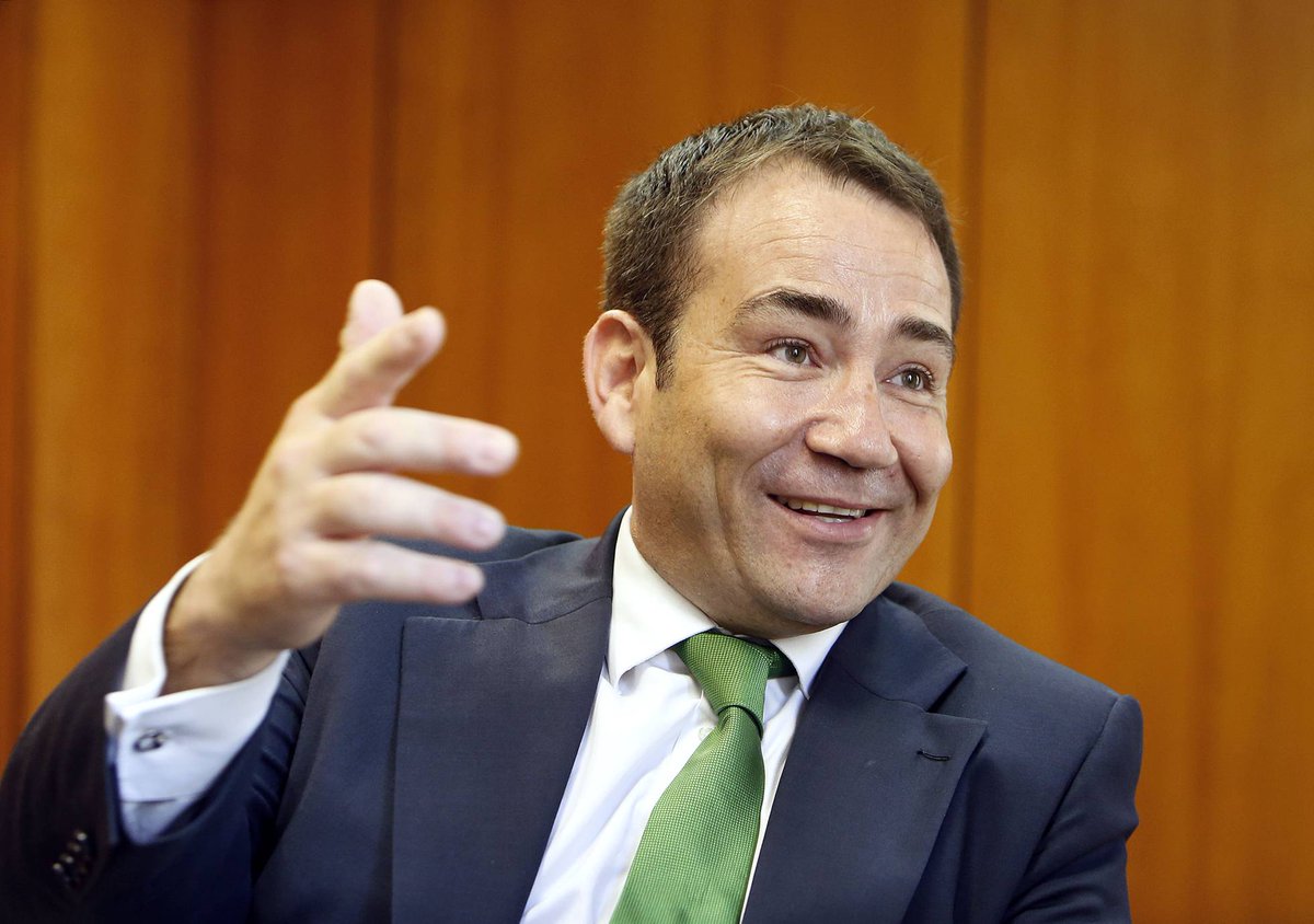 elpais_valencia's tweet photo. El director del IVF defiende un banco público supervisado por el Banco de España https://t.co/jYhZ5fmS0c https://t.co/e7NiGYTeDq