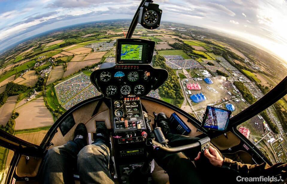 CreamfieldsCops's tweet photo. Awesome #Creamfields picture!! #creamfieldsrewind https://t.co/QZLges2taY