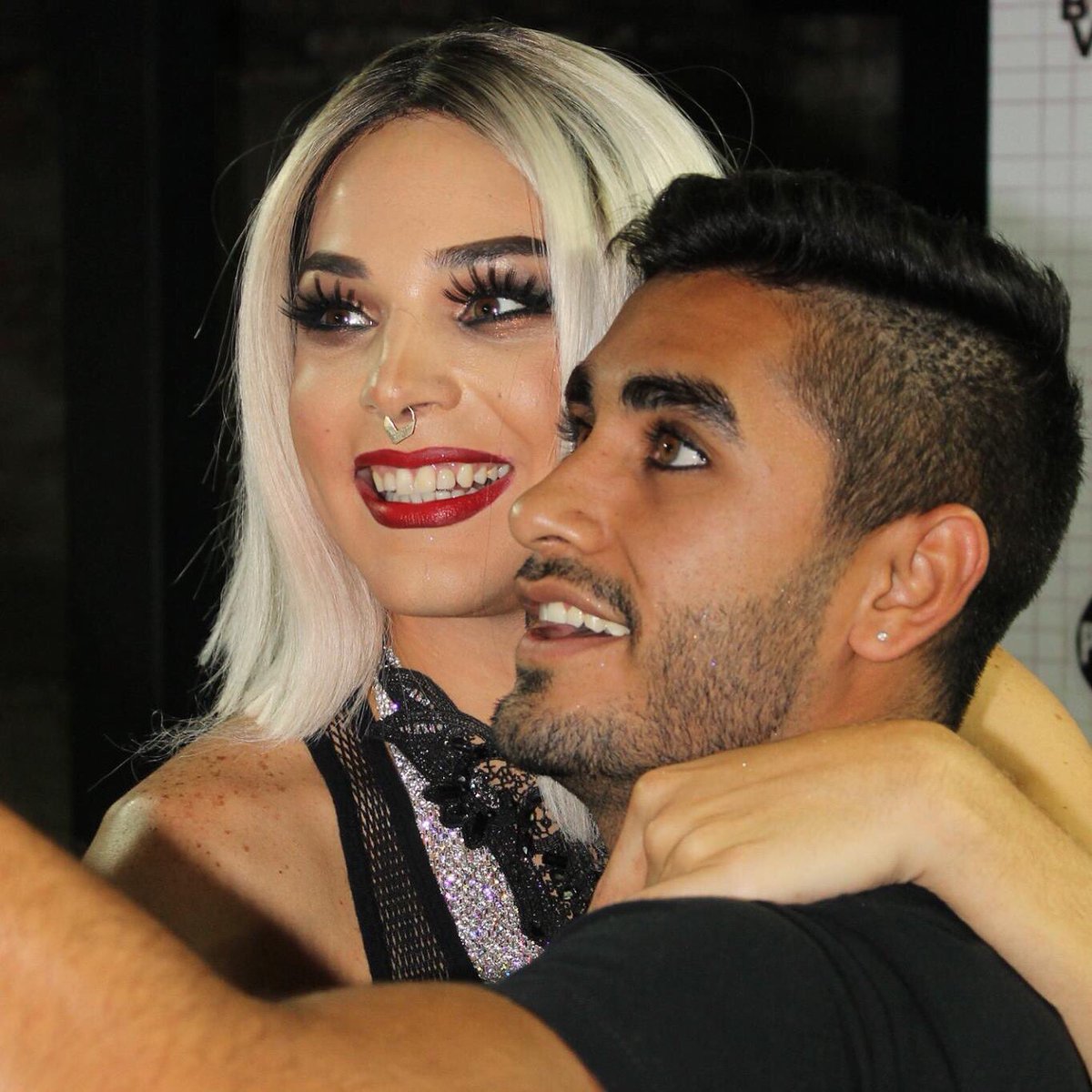 Kinkynews_'s tweet photo. .@cinfanteoficial, @MARCOSQUARED, @ApriLcarrion en el #StarFashionShow. https://t.co/JGtuZ42xs4