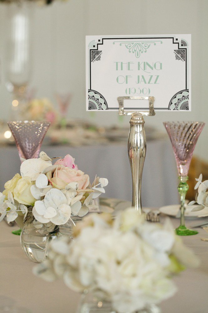 Wedding stationery time? Head to the gorgeous new <a href="/emilyandjo/">Emily&Jo</a> website emilyandjo.co.uk #LittleBookforBrides