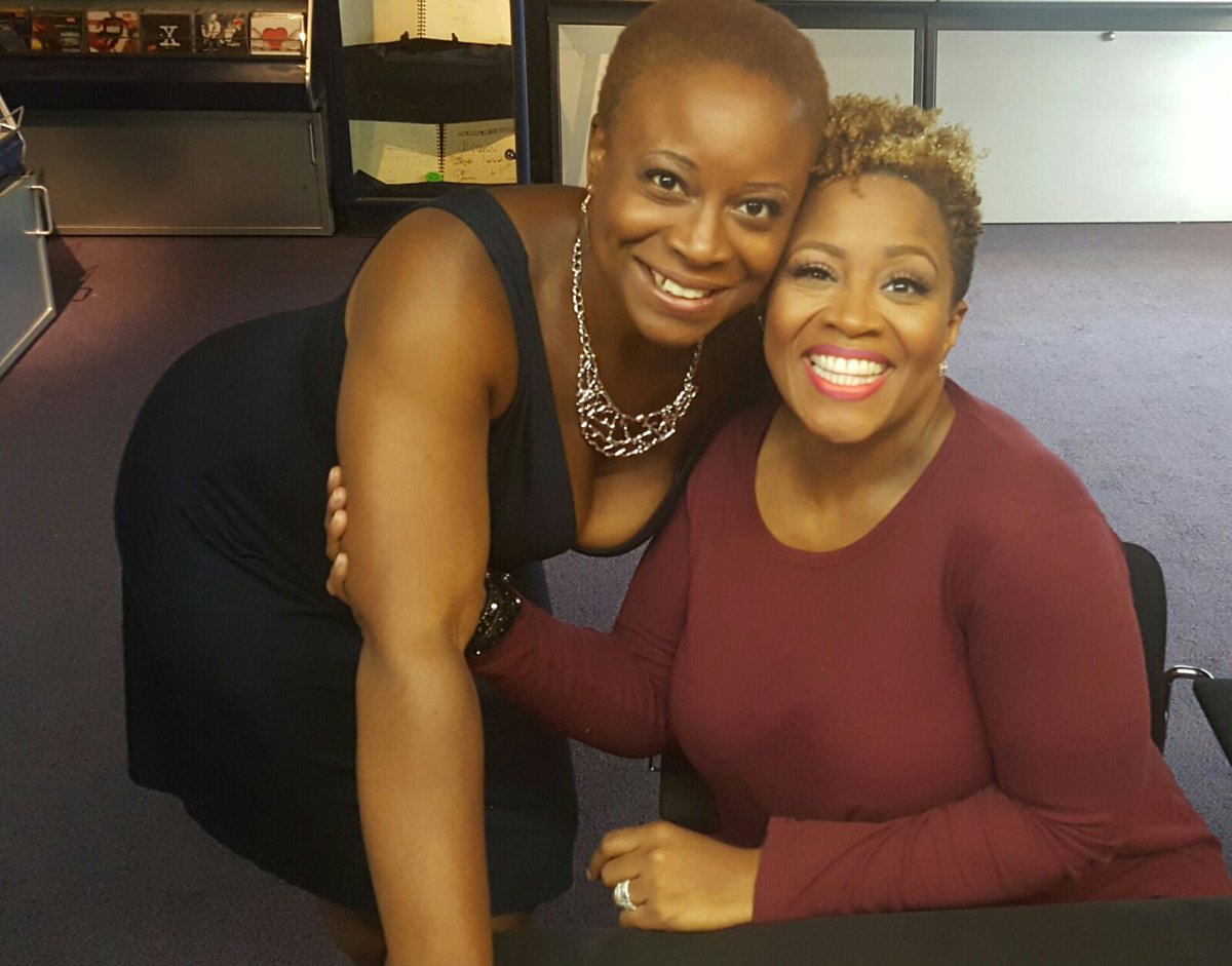 connoisseur021's tweet photo. Such a beautiful photo can you see the resemblance with @AverySunshine &amp; Shez https://t.co/KbTIwYZuAH