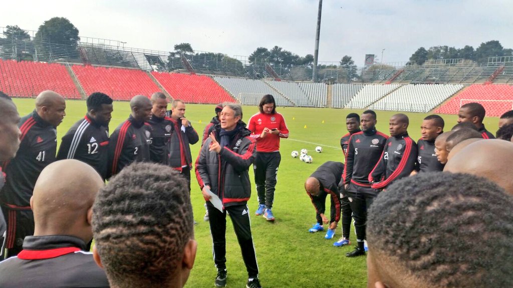 orlandopirates's tweet photo. 1st day back &amp; meeting the new boss. We're getting down to business on a cold Joburg morning. Our season begins now. https://t.co/MShs6SDNb5