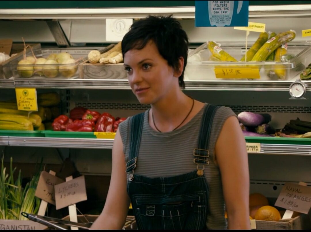 Zoey (Anna Faris) tweet media