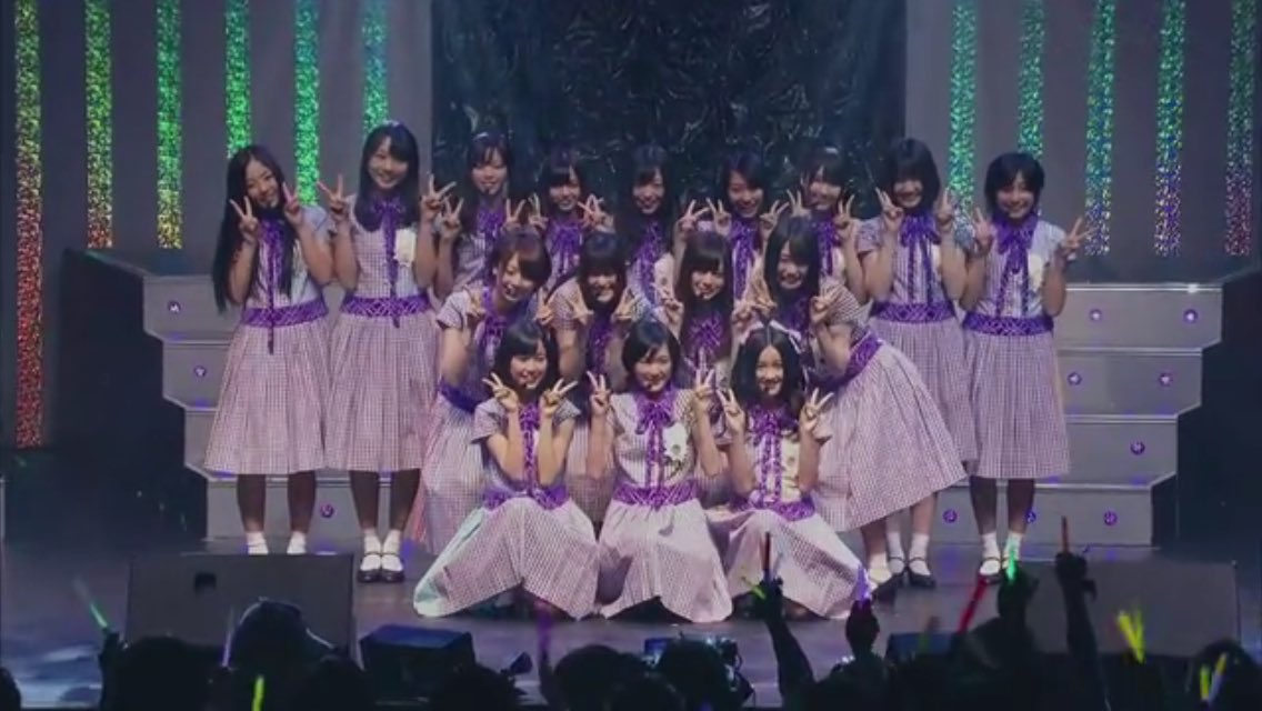 adorenalink's tweet photo. @renarinfam
#乃木Q 答え #A004
Q.AKB48リクアワ2012に登壇した際、生駒里奈さんの緊張を解そうと星野みなみさんが彼女にしたことは?
A.お尻に手をやった
映画「悲しみの忘れ方」より https://t.co/sAmd1AwQPW