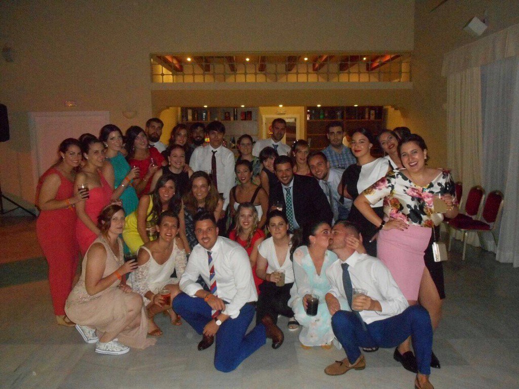 teroisa's tweet photo. El reposo del guerrero, promoción 12/16 grado RRLL y RRHH #sedeAlgecirasUCA https://t.co/LtIgcSFIuU