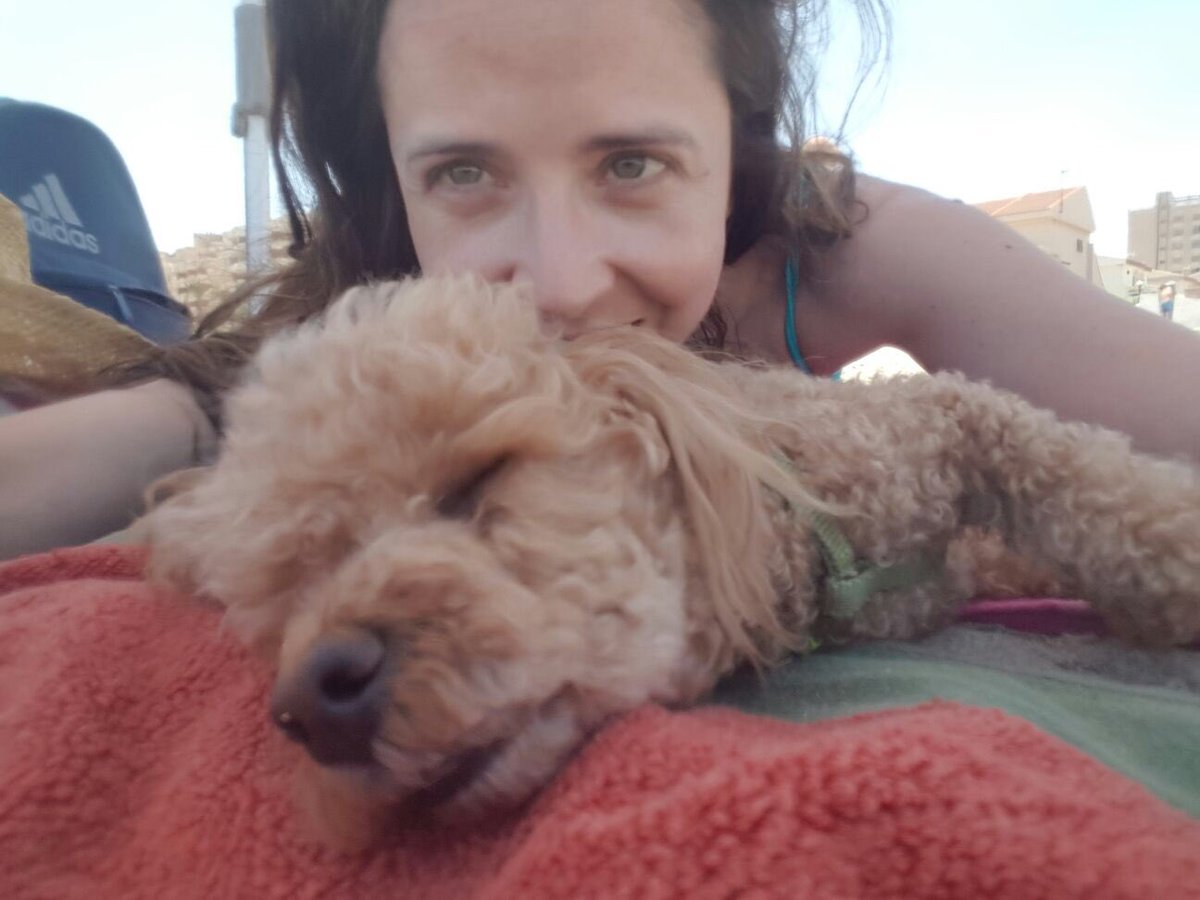 CHISPITA y Mercedes ya estan cogiendo fuerzas en la #playa para la pròxima temporada #manadatricantina