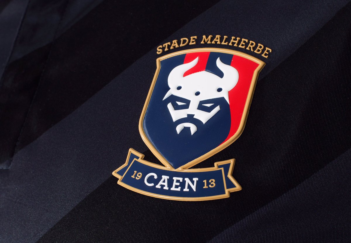Maillots du SMC saison 2016/2017 - Page 2 Cmh-If8W8AEWikC