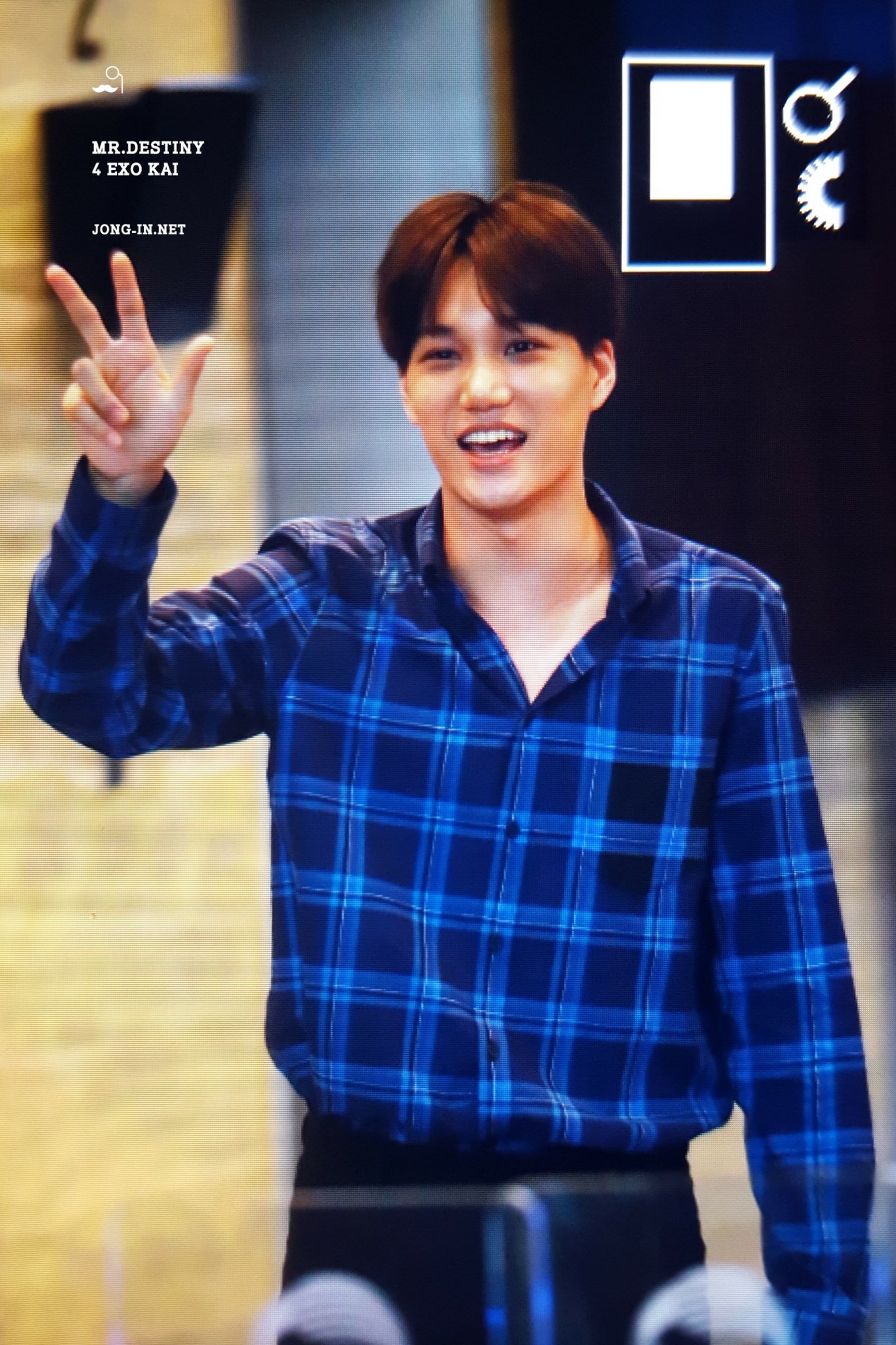 Cmh9-fOVIAA9f-3.jpg:large