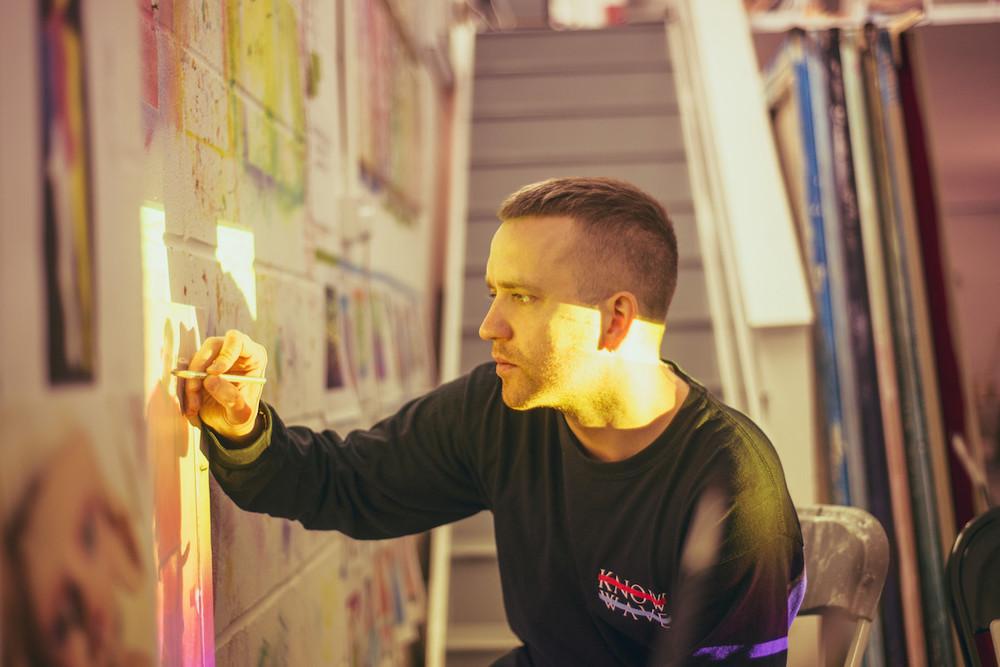 Tate's tweet photo. Eddie Peake speaks to @VICEUK: 'Art should be there to prod &amp; probe.'

https://t.co/7xzG9eQhgy https://t.co/ol3FIZPIoo