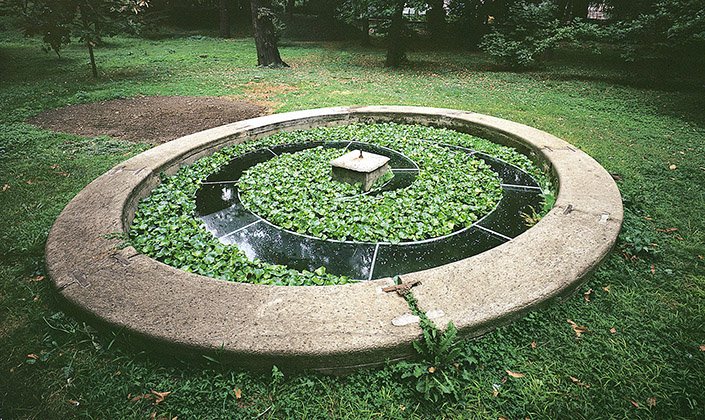 Sutton's tweet photo. Opening tonight Mario Merz:La natura è l’equilibrio - a retrospective on the theme of nature @FondazioneMerz #Turin https://t.co/4eU0g26UkD