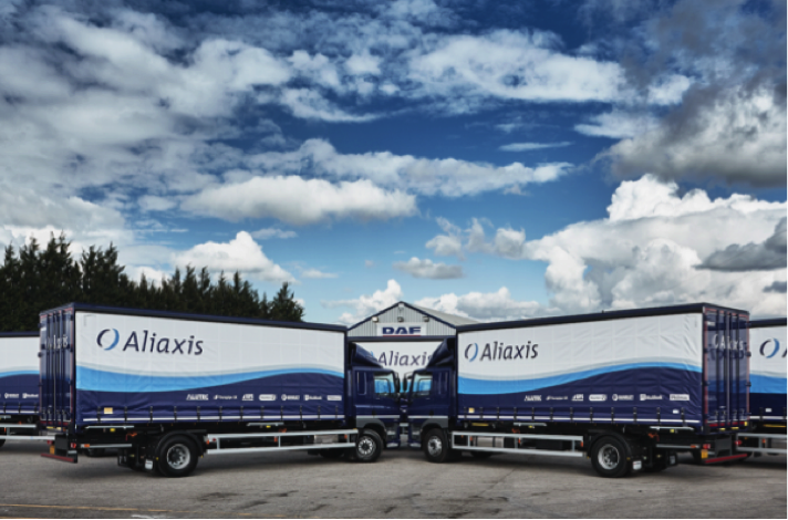 Multikwik's tweet photo. If you see any of our fleet on the road, tweet us a picture & get a FREE 8GB USB pen https://t.co/NfYbTPWgZW