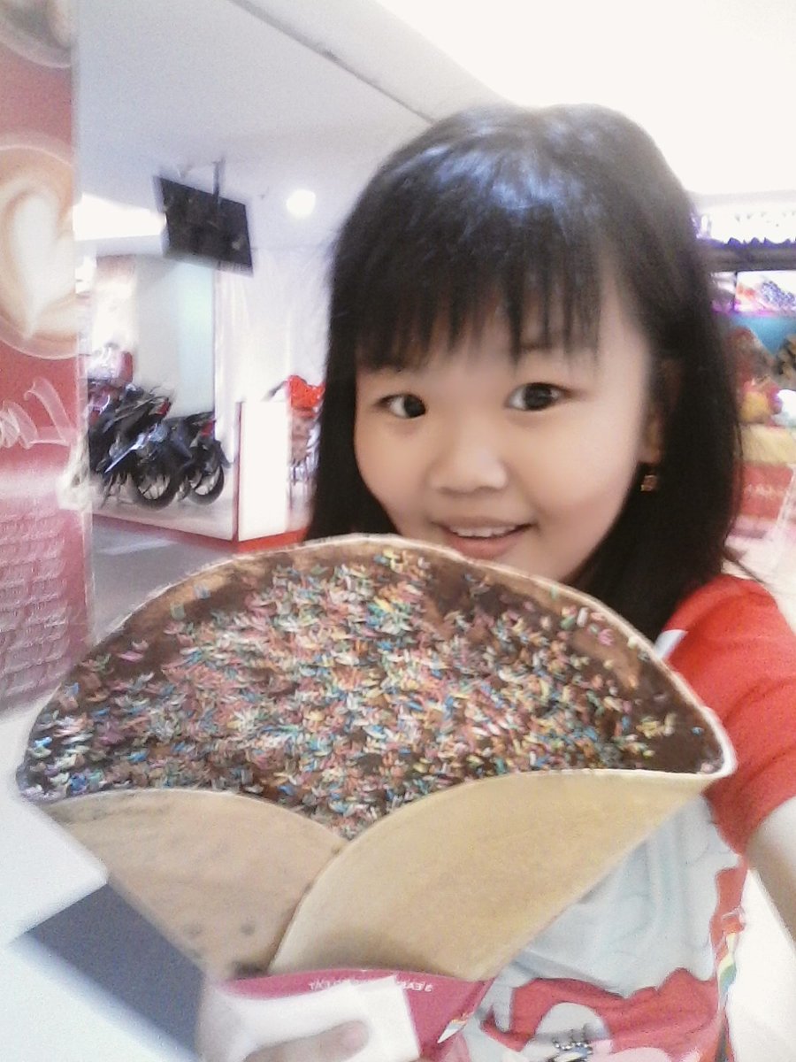 silvy_lim's tweet photo. #jambi #crepesignature #jamtos mall # cutes # i love fun # loved #yes #seeagainjambi https://t.co/laP0dv2yKP