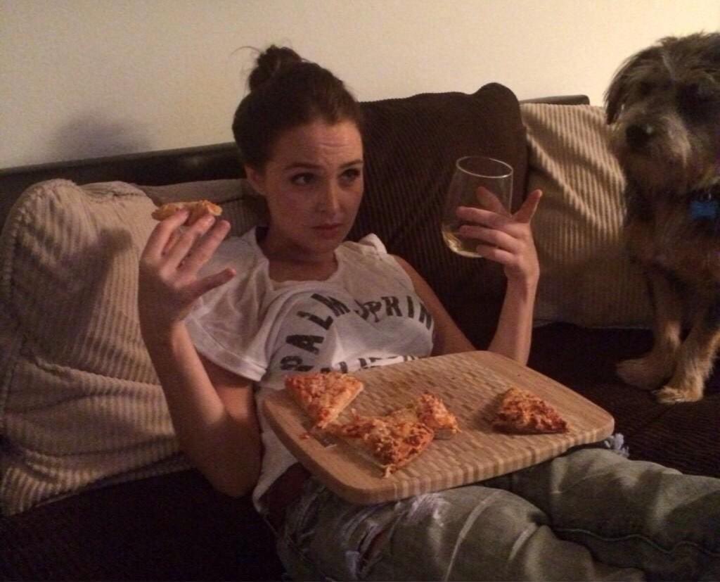 #GrowingUpAGreysFan Watching the show like this