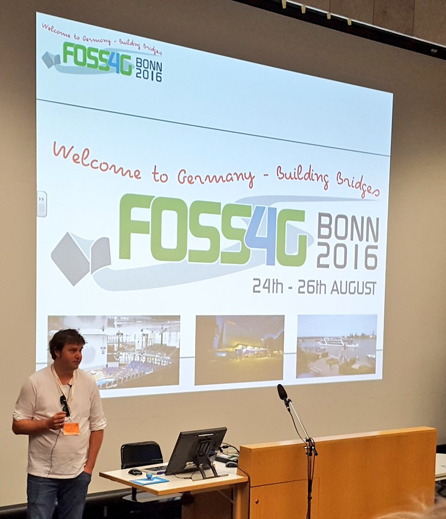 Sooo there is apparently a #foss4g in bonn, germany, says @t_adams at #fossgis2016 This year!!!