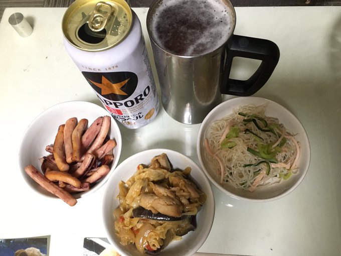 自作つまみと一緒に家族待ってます😁✨✨✌🏻️ https://t.co/nTuhp7L4MN