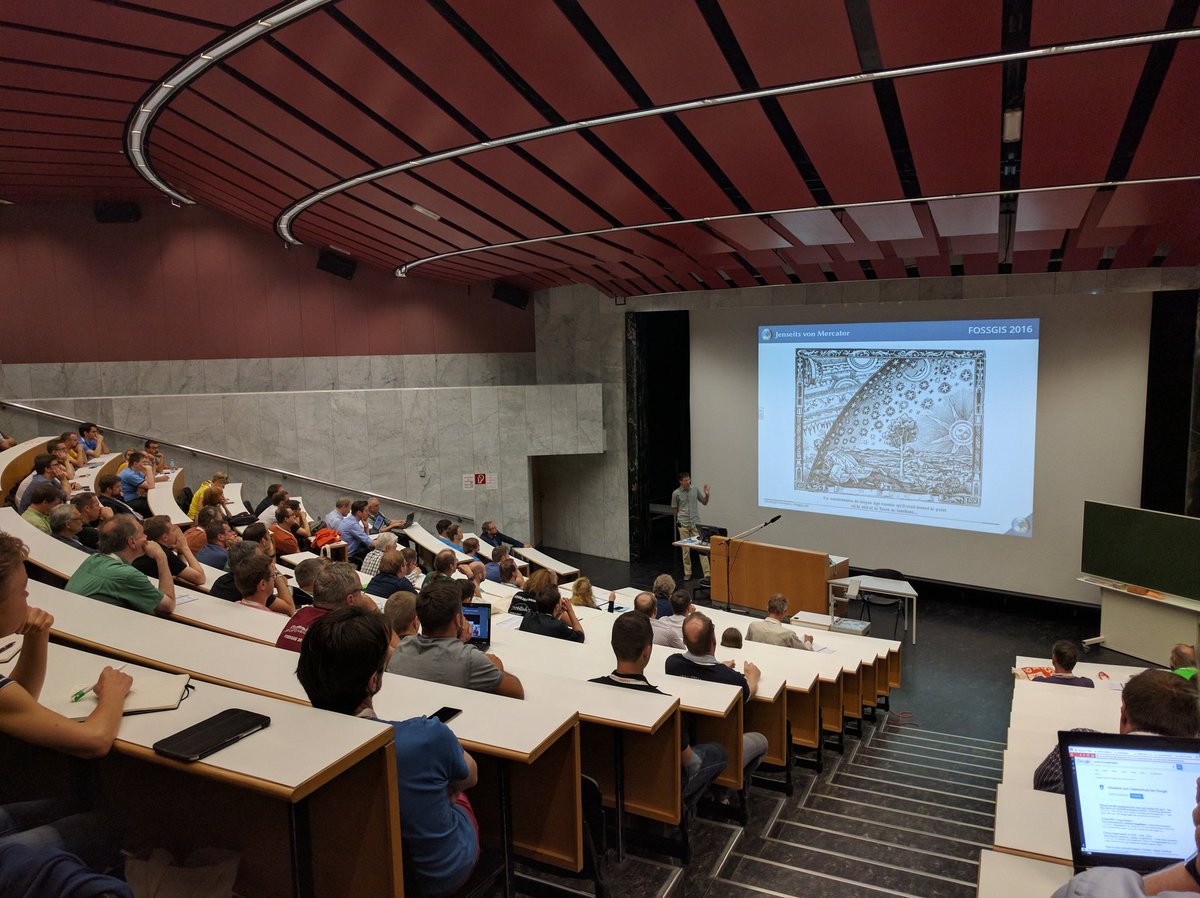 floledermann's tweet image. Auditorium at #FOSSGIS2016. Opening Keynote &quot;Beyond Mercator&quot; by Christoph Hormann.