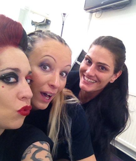 ExtremeSkarlett's tweet photo. @BellatrixFW #3champs remember a queen isn't defined by her crown ladies, but by the length &amp; strength of her reign https://t.co/tdhYhw7pTZ