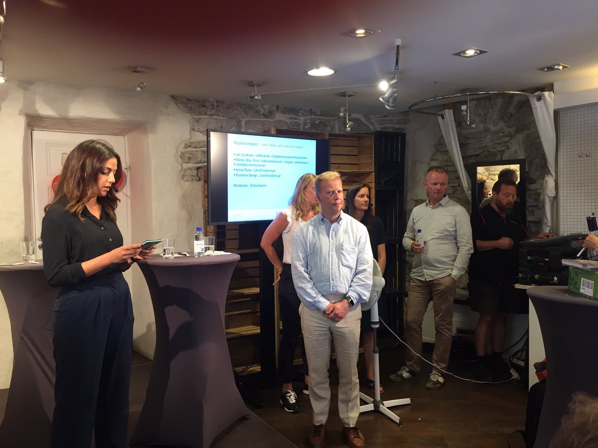 Vilken roll spelar digitaliseringen i <a href="/riksbanken/">Sveriges riksbank</a> penningpolitik #almedalen #digitalisering #LFalmedalen nu igång!