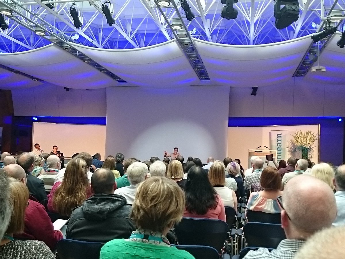bridgestolearn's tweet photo. The #amazing #funny and #uplifting Francesca Martineau at #ULConf16 https://t.co/TrAskKBufx