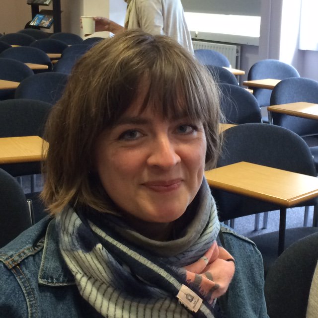 O Norwy YsgolHafDysguCymraeg <a href="/prifysgolbangor/">Prifysgol Bangor</a> Marte Thingstad "wedi syrthio mewn cariad efo'r iaith" <a href="/Learn_Cymraeg/">Learn Cymraeg GO (Learn Welsh North West)</a>