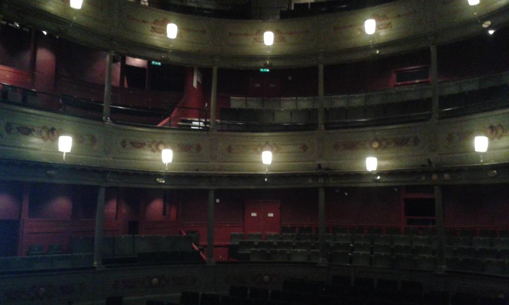 nellyfitzpat's tweet photo. Beautiful setting at Bristol Old Vic for @apac_ssn morning symposium sessions @RADLibrary https://t.co/7HSav8xbHV
