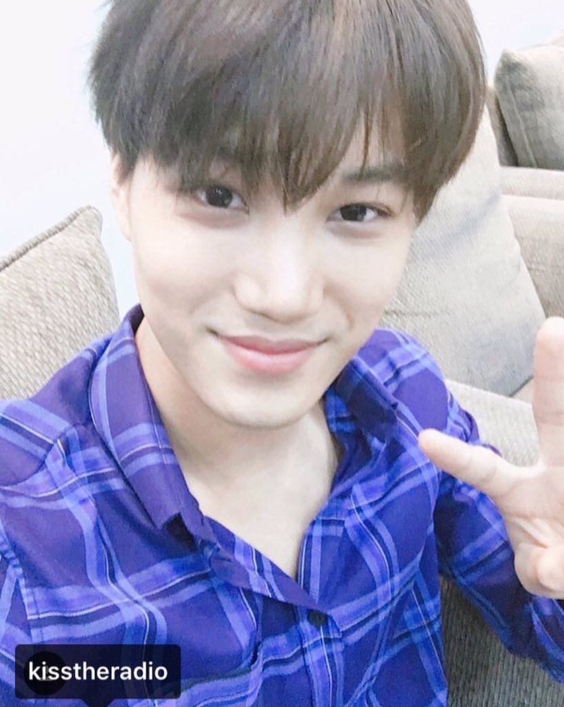 KaiiWorld's tweet photo. [160704] IG UPDATE - #KAI Kiss the Radio [photo by: kaisoone] https://t.co/6jGcOkIAJg