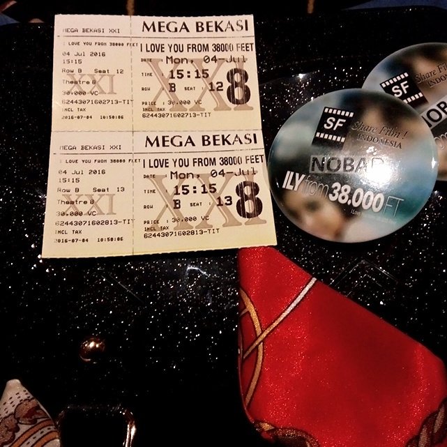 Ikhearfi's tweet photo. Besok jangan lupa serbu bioskop"terdekat perdana tayang loh dijamin gk bisa move on dan bikin baperbarbar 😂😘❤❤😘👏 https://t.co/UeNGmxW32o