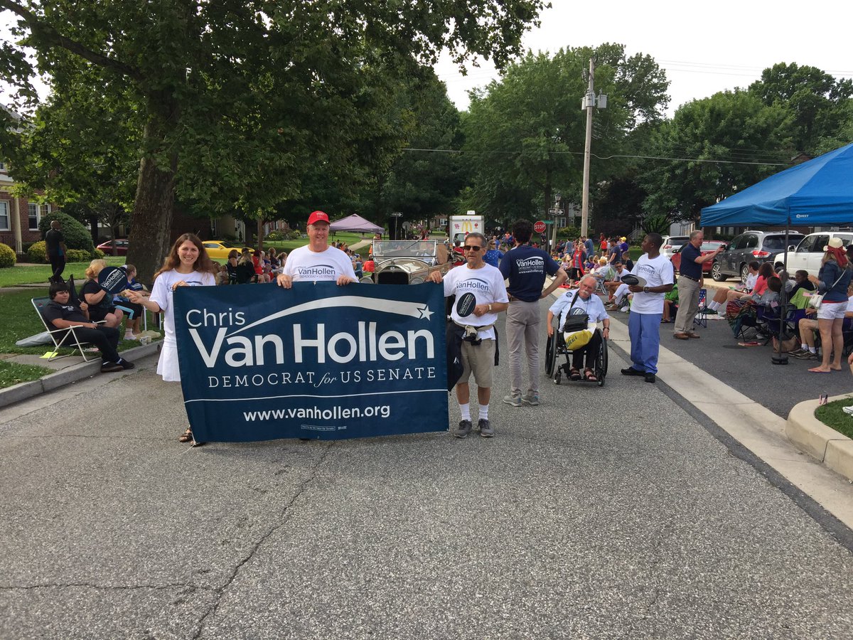 michael_bayrd's tweet photo. @VanHollenForMD and @teamvanhollen making our way down this awesome parade!!! #IndepdenceDay #mdsen #teamcvh https://t.co/t5QEJquVfk