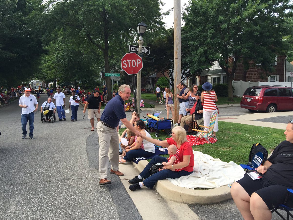 michael_bayrd's tweet photo. @VanHollenForMD and @teamvanhollen making our way down this awesome parade!!! #IndepdenceDay #mdsen #teamcvh https://t.co/t5QEJquVfk