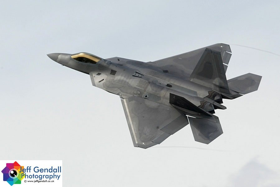 JeffGPhotos's tweet photo. Looking forward to Friday and the start of RIAT Fairford @airtattoo Be good to see F35 and F22 again #RIAT16 #F22 https://t.co/ny5iBdwM0s