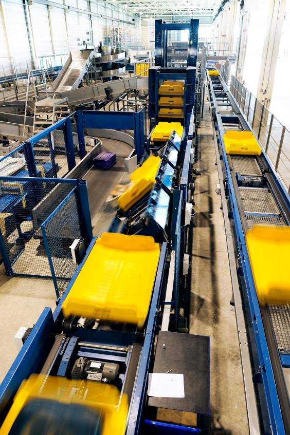 FD_Nieuws's tweet photo. Technologieconcern Vanderlande verdubbelt zijn investeringen https://t.co/brLOaKMGRf https://t.co/FQ0M9HioPr