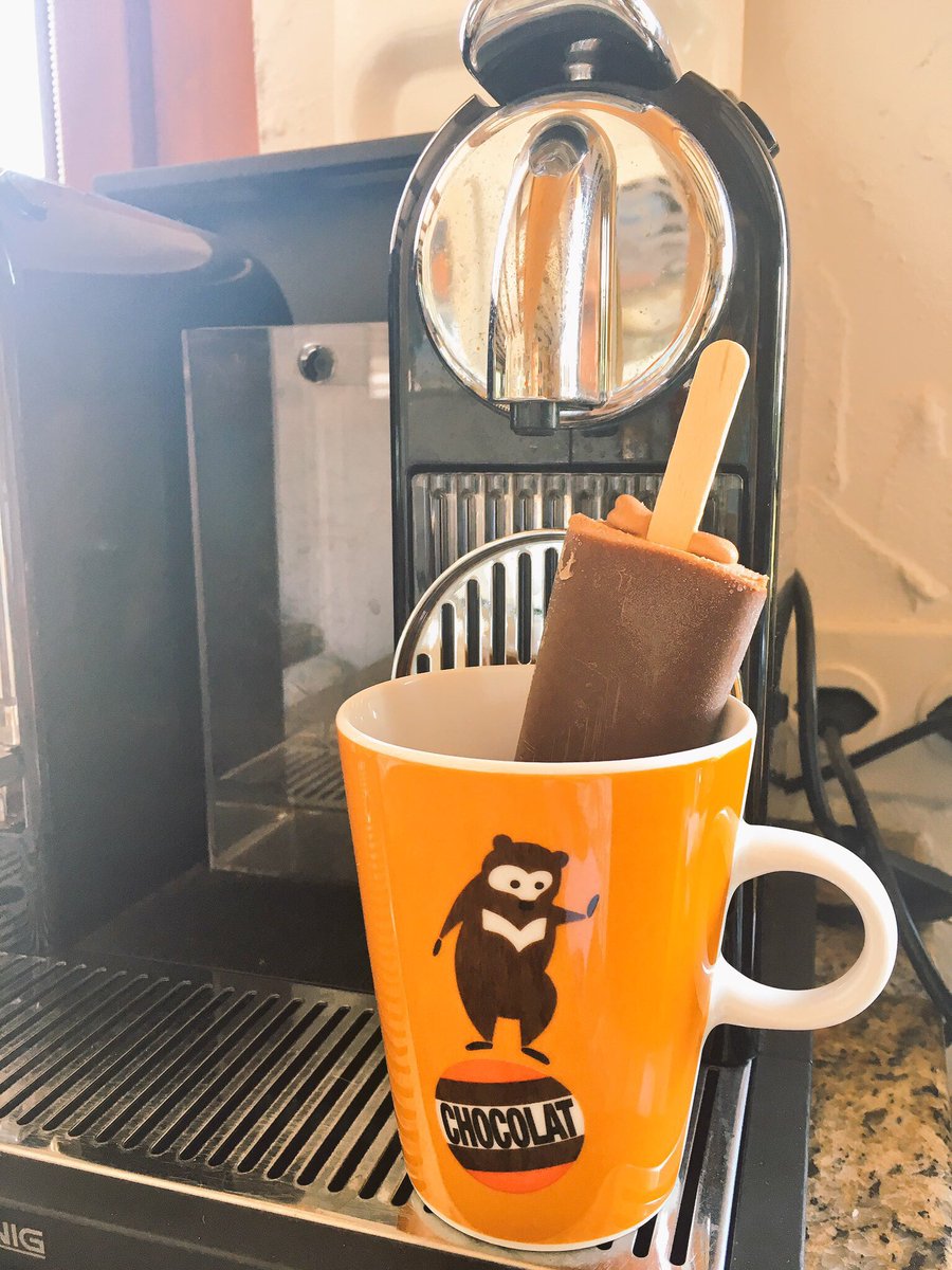 Heute gibts Eiskaffee... mit Schokoeis!! Serviert in meiner Lieblingstasse <a href="/migros/">Migros</a> #yummie #sogehtsommer