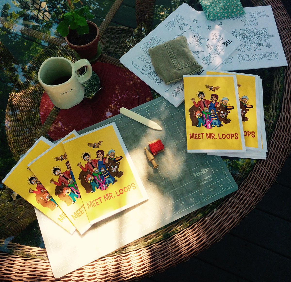 JustTerrificRG's tweet photo. Coffee & coloring books in prep for our big show! @JonLewisMusic as #MrLoops, 3pm, Irondequoit Town Hall! https://t.co/4lqTfEwmGw