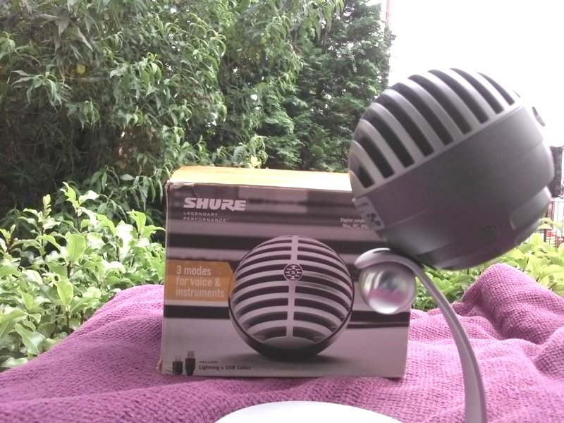 GadgetExplained's tweet photo. @shure https://t.co/ZYs6kE0tdm #condensermicrophone #digitalmicrophone #cardioidmic #MV5mic @sduk_audio @ShureUK https://t.co/AcxCFS44TT