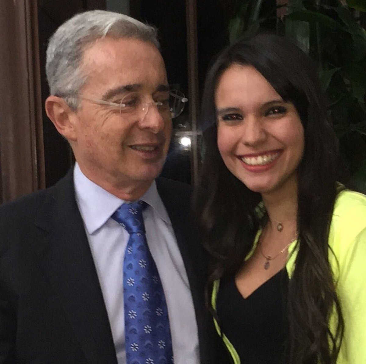 Natalia Bedoya on Twitter: "Feliz Cumpleaños presidente Uribe  #FelizCumpleañosUribe… "