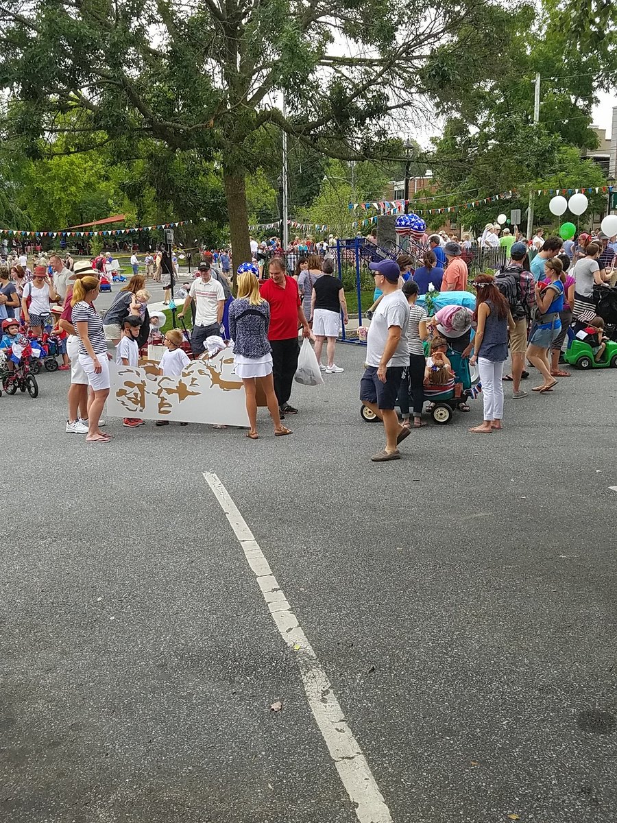 Parades ongoing in Swarthmore #Philly4th