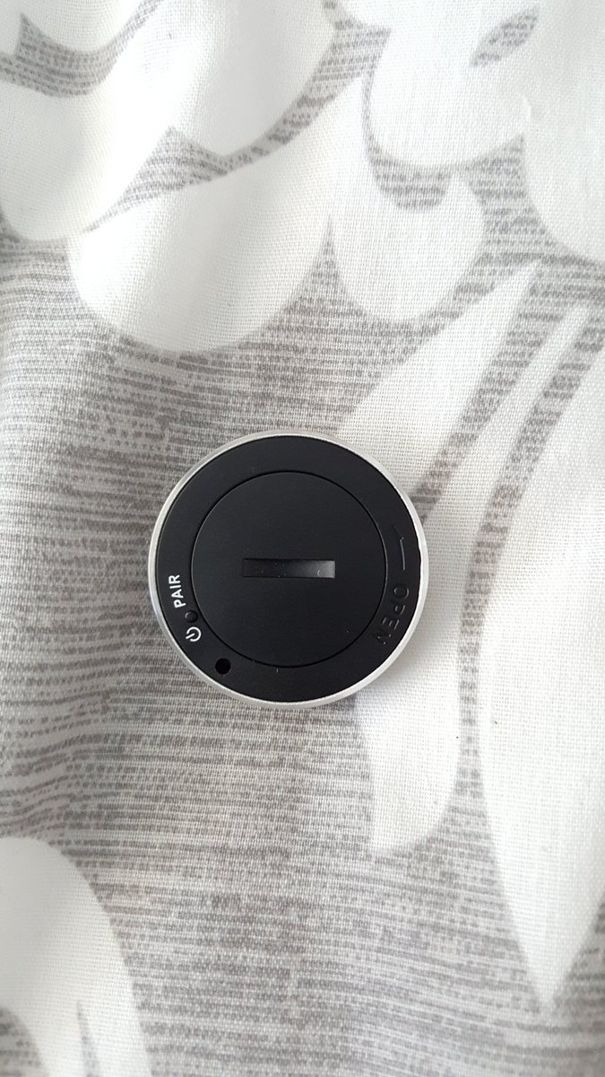 theoneinyellow's tweet image. .@FiiO_official @headfi @headfonics @ONKYO_EU
2/3
#FiiO #RM1 #Bluetoothremote unboxing: