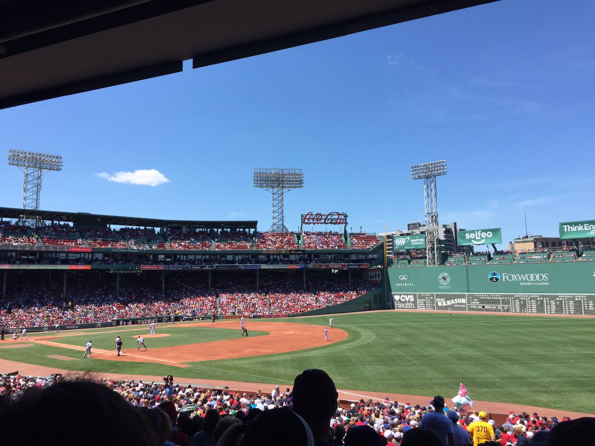 jhluker27's tweet photo. Fenway ☑️⚾️ https://t.co/mp16Dv7oX7