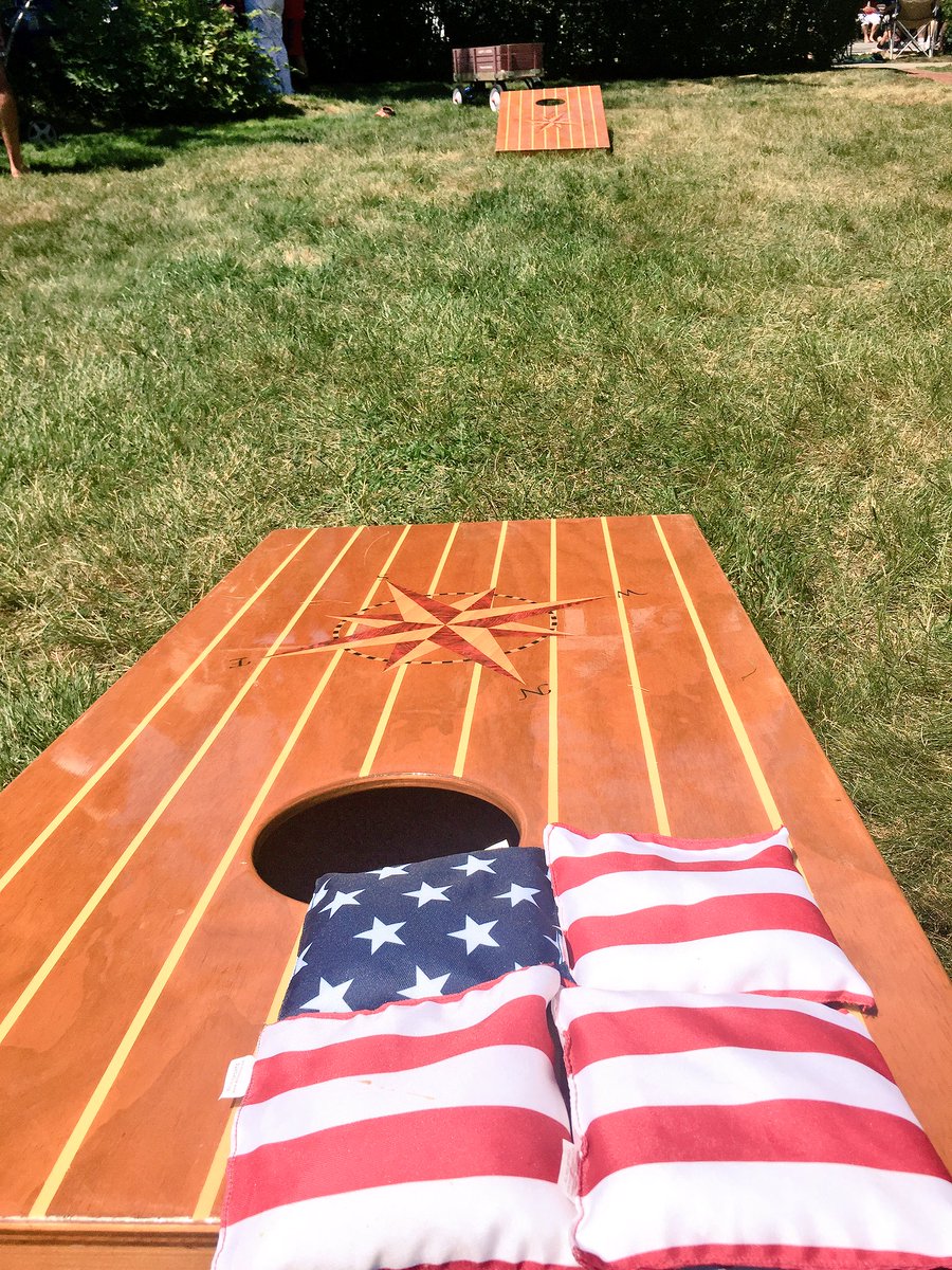 YABOY_WHALE's tweet photo. Cornhole!! https://t.co/Tpxytrbnyx