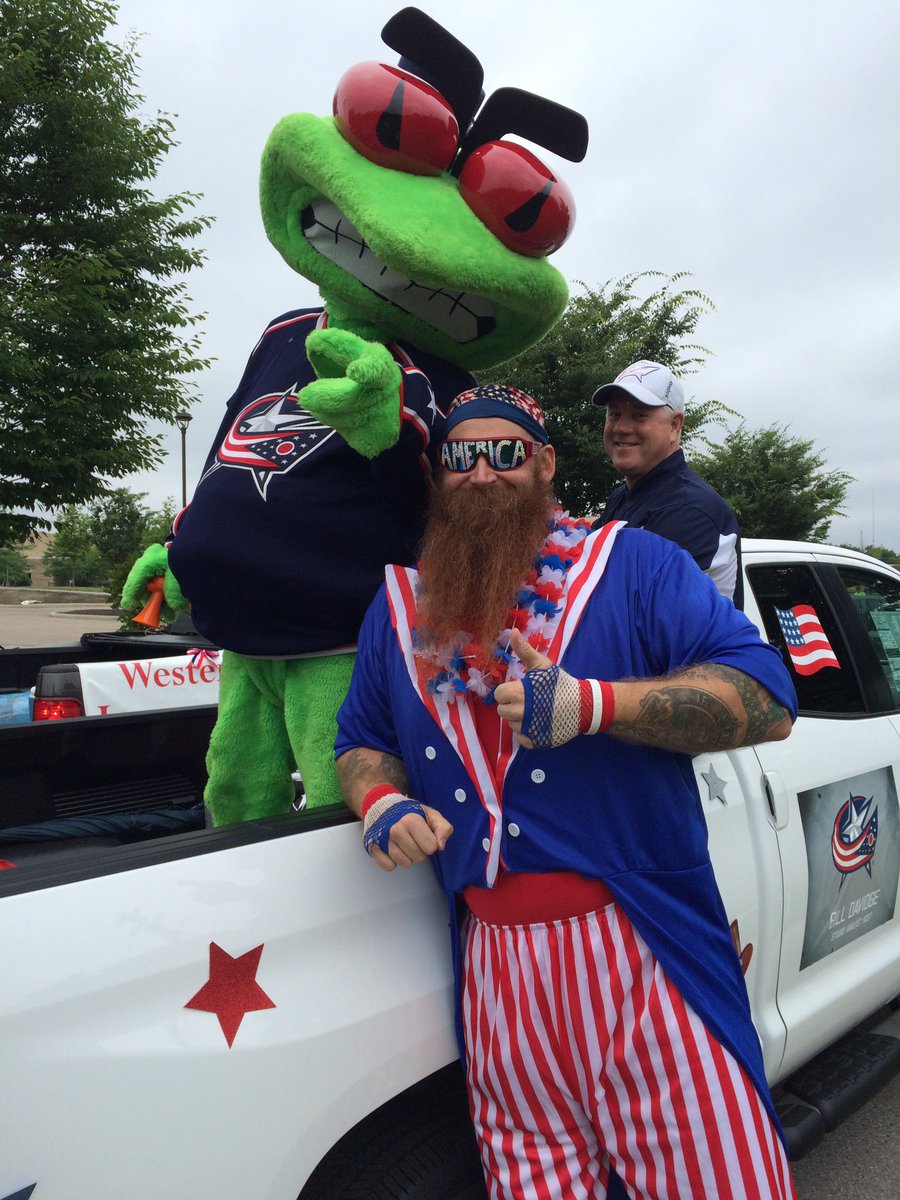 PresidentBeard's tweet photo. Here's @StingerCBJ & @PresidentBeard in staging area of Westerville Parade! #CBJ #electthebeard #Columbus4Hartnell https://t.co/TcOri2wiTH
