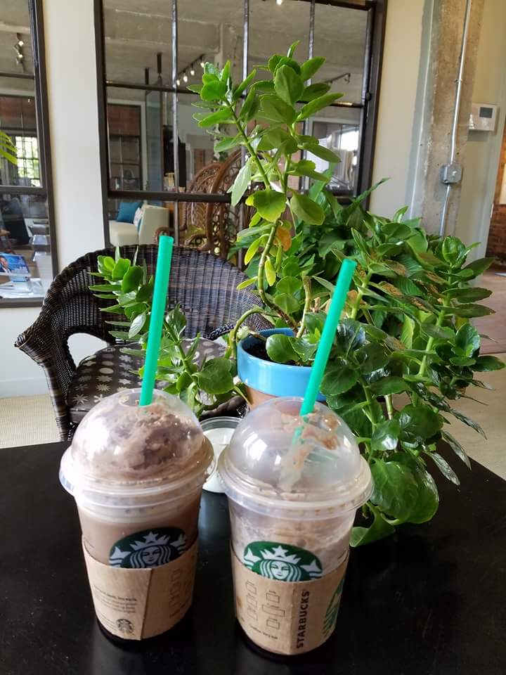 saltlivestweets's tweet photo. Celebrating Freedom SoFro Style with the best Leasing Mgr ever, Amy! #Starbucks #Cheers #Handsdown #CoolingOut #FF https://t.co/Rn5mKpjOBC