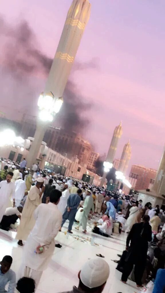 ChelseafanIndo's tweet photo. #PrayForMadinah 
Kota terindah yang pernah gue tinggalin. Semoga Allah lindungi semua umat Islam. https://t.co/YkM8LXrdo3