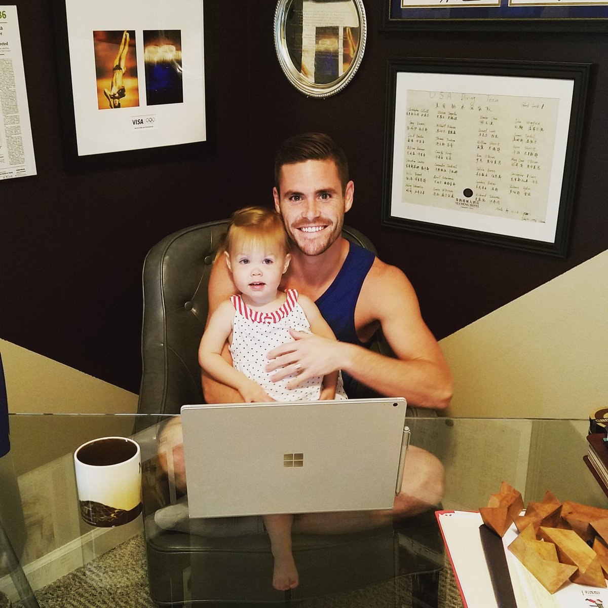 davidboudia's tweet photo. Helpin Dada work on this 4th of July! Love my little girl to pieces https://t.co/Z8j5qBxakl