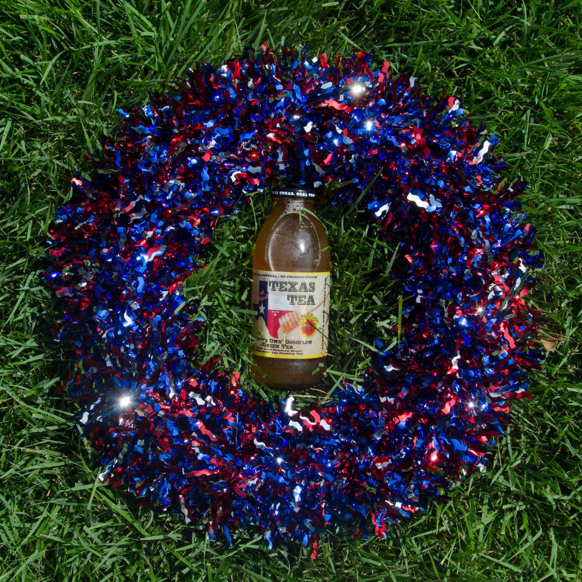texaslemonade's tweet photo. Happy #4thofJuly! #redwhiteandblue #1776 https://t.co/neWRkKrkyO