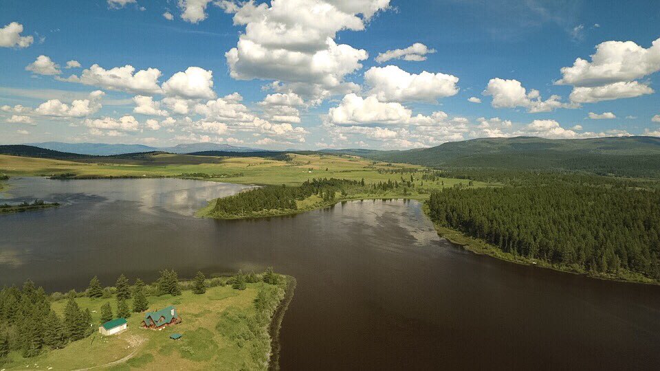 So many beautiful places in British Columbia! Thank you <a href="/DestinationCAN/">Destination Canada</a> <a href="/HelloBC/">Super, Natural British Columbia</a> for a great week of filming