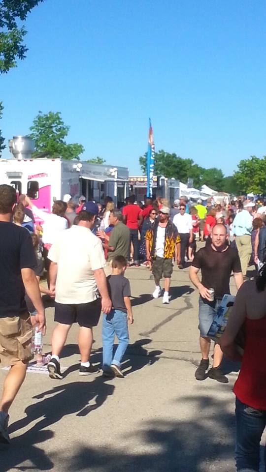 DensonsCatering's tweet photo. Awesome Firework show yesterday at the US Bank Firework Show Beautiful turnout , people &amp; great food. https://t.co/onvtZsVdgn