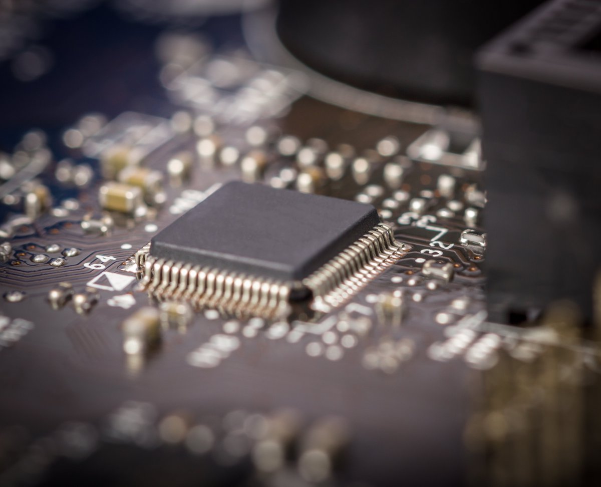 lcl_electronics tweet picture
