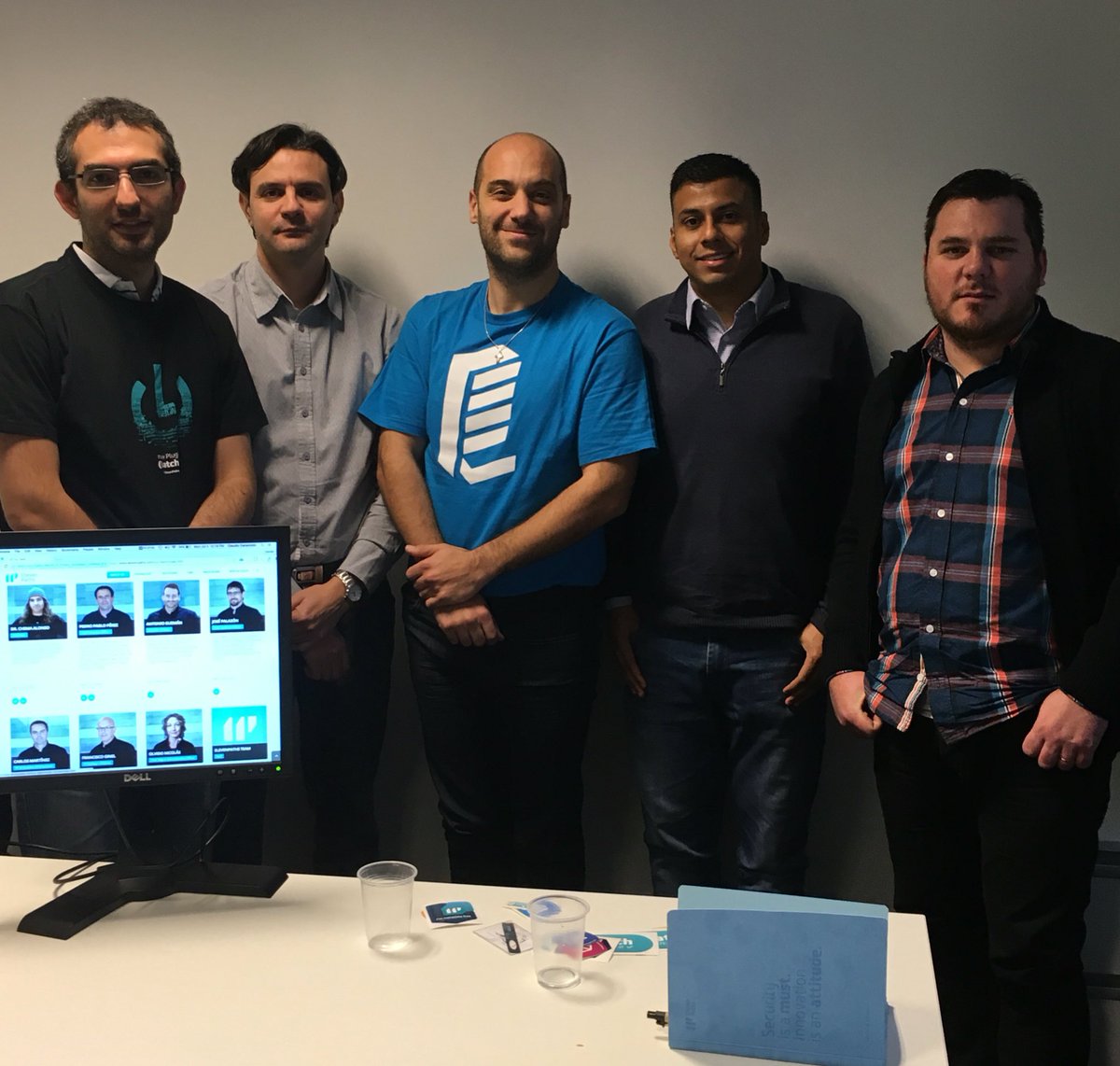 holesec's tweet photo. Es hora de contarles: acabo de hacer la inauguración de la oficina de @ElevenPaths en Argentina!! https://t.co/0uXC9etw1R
